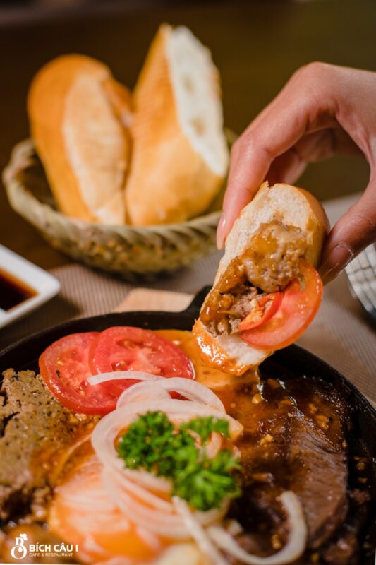 Bánh Mì Chảo Ngon Đà Lạt Tại Nhà Hàng Bích Câu 1 3 nha-hang-bich-cau-1-banh-mi-chao