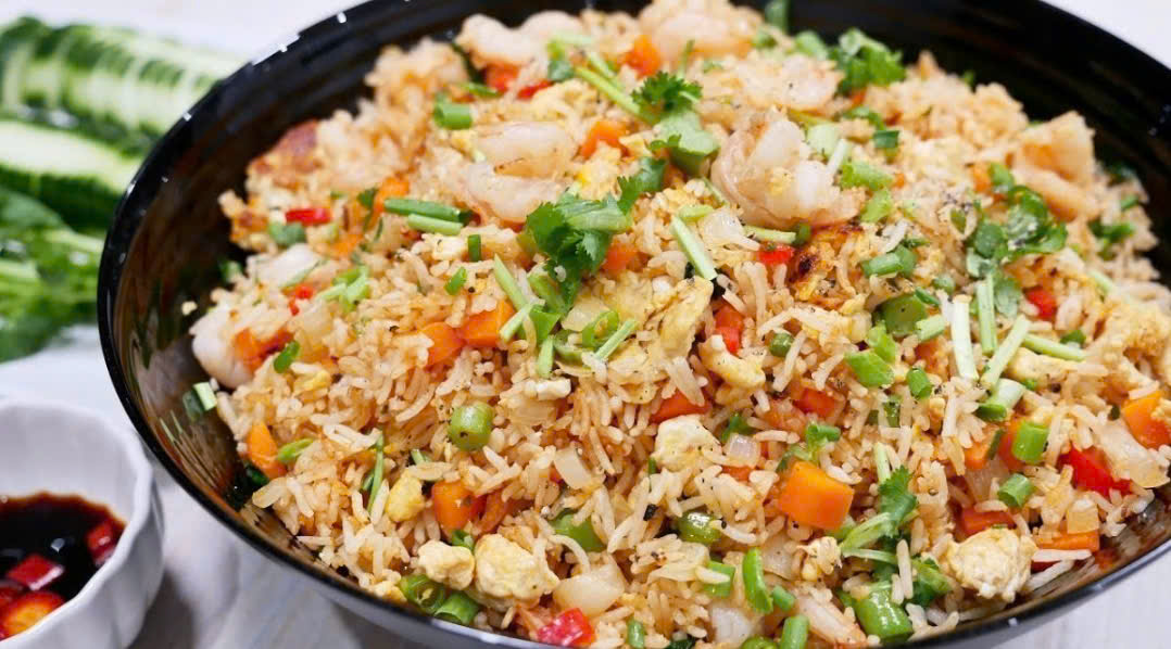 Cách làm cơm chiên cá mặn giòn ngon chuẩn nhà hàng 7 cach-lam-com-chien-ca-man